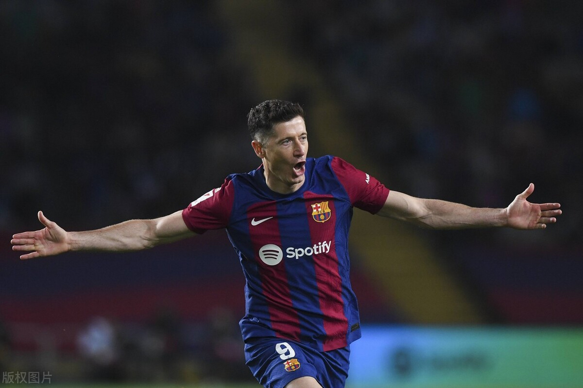 亚博- 国内选美大赛内部震惊 